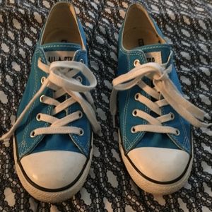 Blue Converse size 9